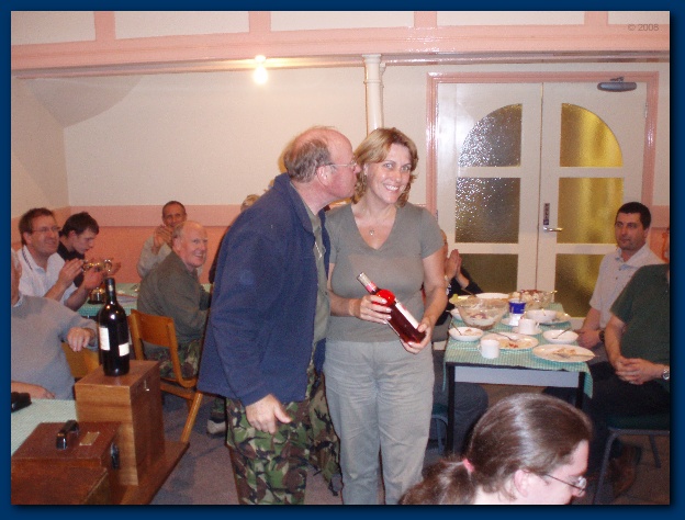 600x449 pixels (120K)